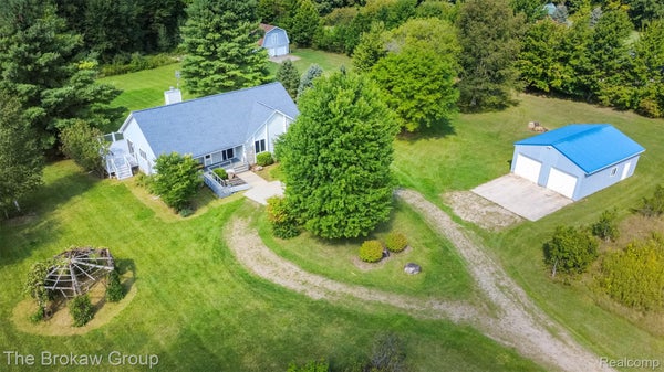 4707 SKELTON RD, COLUMBIAVILLE, MI 48421 - Image 112724edddd359cfecce52d9e5d8b84c/2320527675