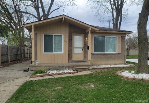 17676 ADDISON Street Southfield City MI 48075