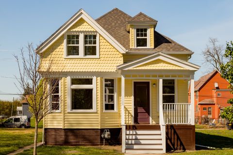 2431 PARKER Street Detroit City MI 48214