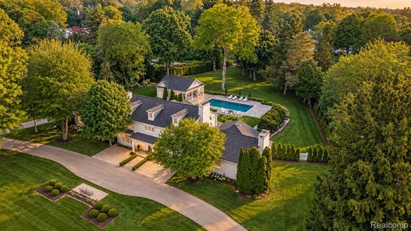 232 GUILFORD RD, BLOOMFIELD HILLS, MI 48304 - Image 112de3a0cb6f580c314c239d5f7873e2/2882193794