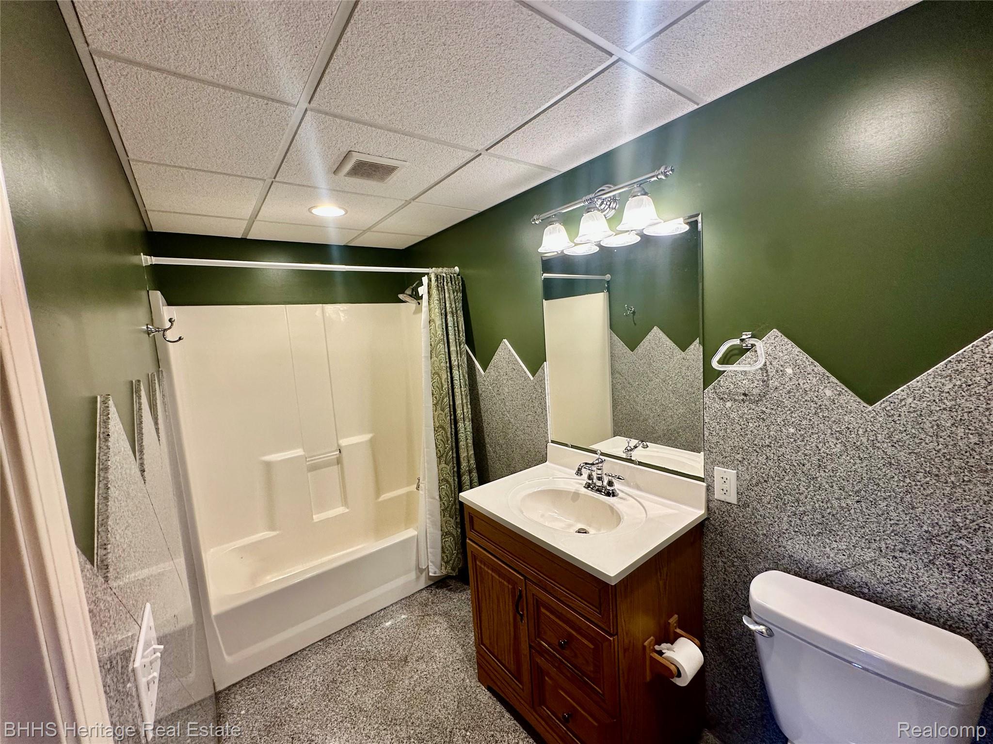 Handy Township, Michigan 48836, United States, 3 Bedrooms Bedrooms, ,2 BathroomsBathrooms,Residential,Active,174569