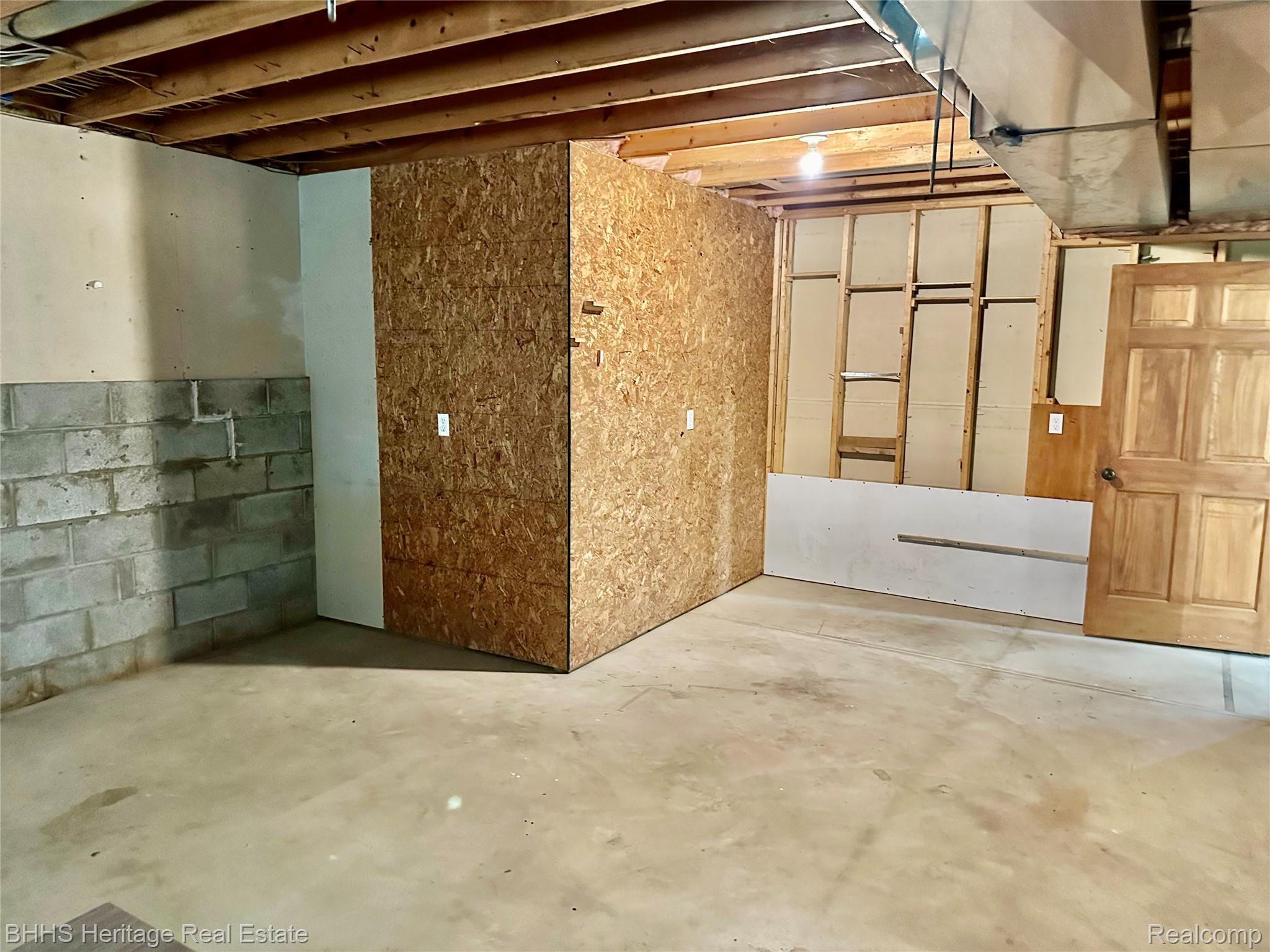 Handy Township, Michigan 48836, United States, 3 Bedrooms Bedrooms, ,2 BathroomsBathrooms,Residential,Active,174569