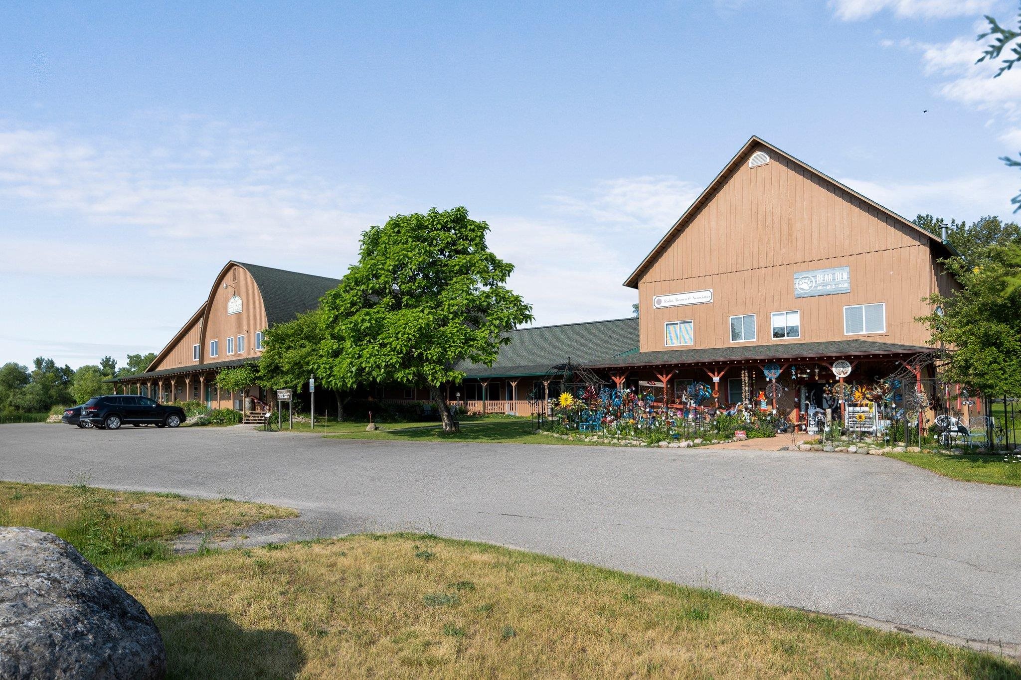 5046 S West Bay Shore