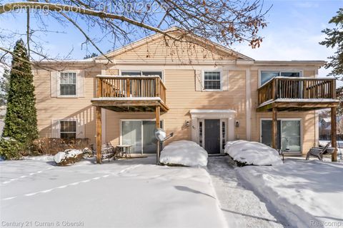 841 Bloomfield Village Boulevard F Auburn Hills City MI 48326