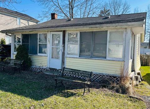 Photo of 389 S Parkway Drive, Clay Township, MI 48001 (MLS # 58050203975)