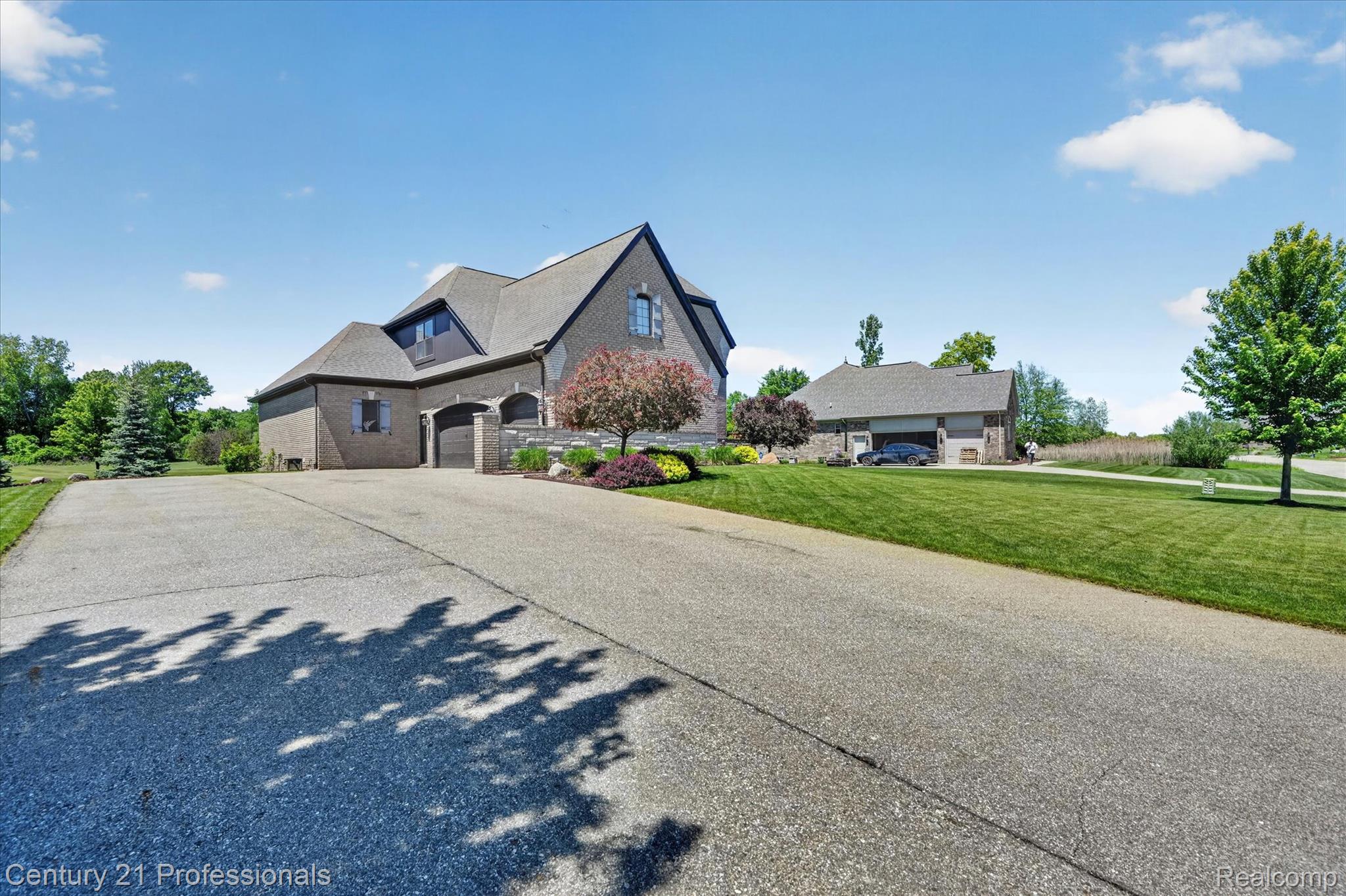 2212 Heidi Drive