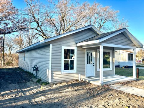 287 E Walton Avenue Muskegon City MI 49442