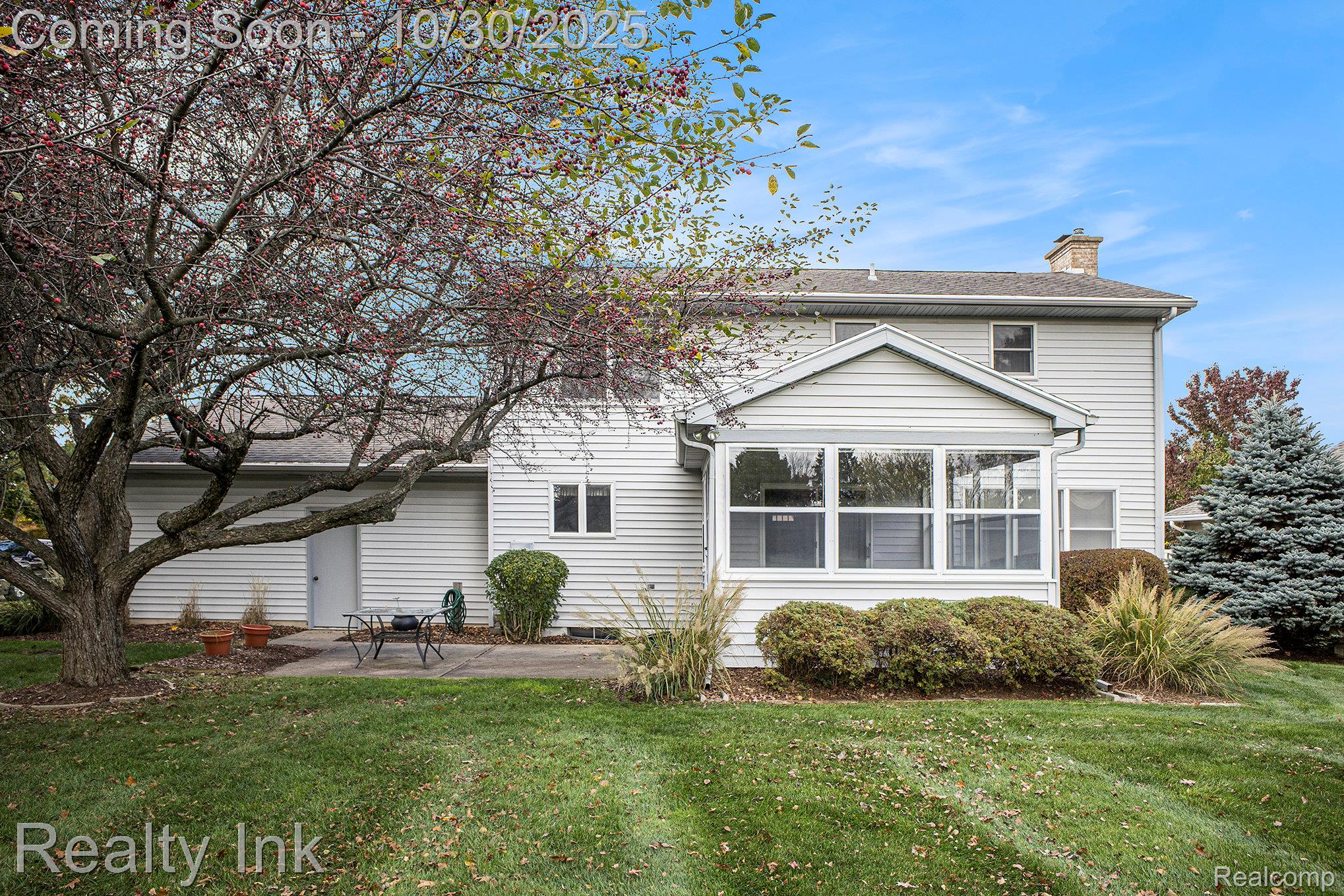 5868 Buttonwood Drive