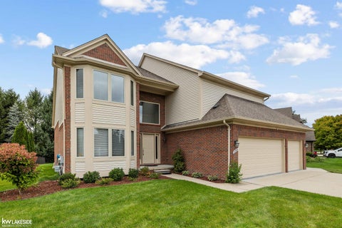 Photo of 51389 Midland Circle, Macomb Township, MI 48042 (MLS # 58050222740)