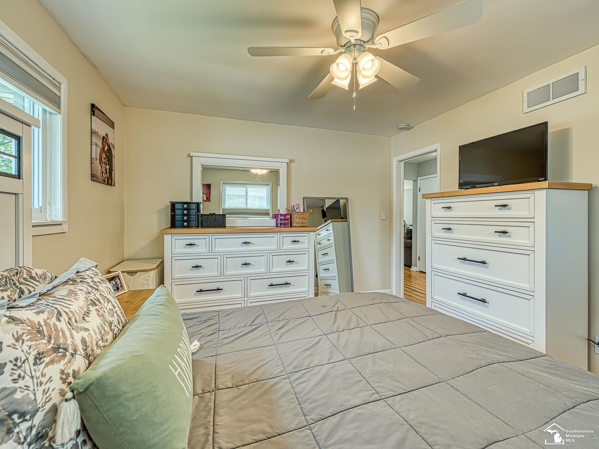 3421 Maidstone Avenue