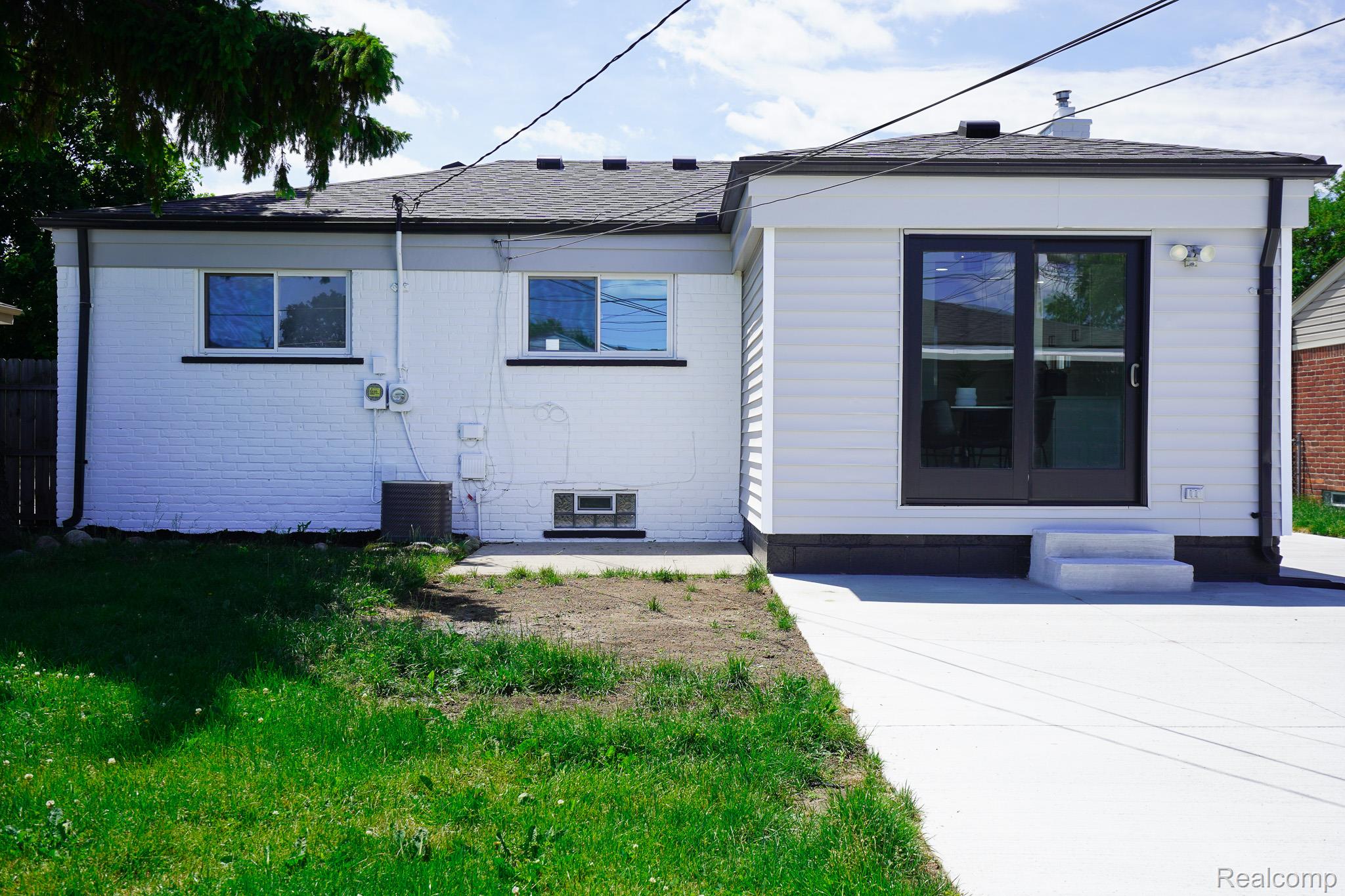 17949 S Wind Drive