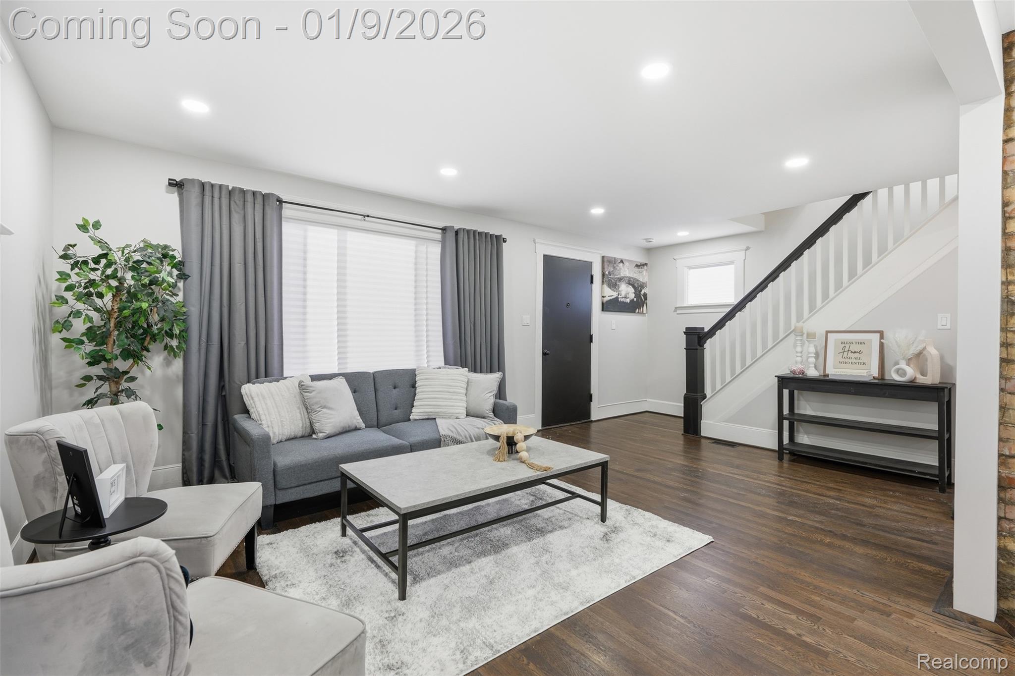 15904 Parkside Street