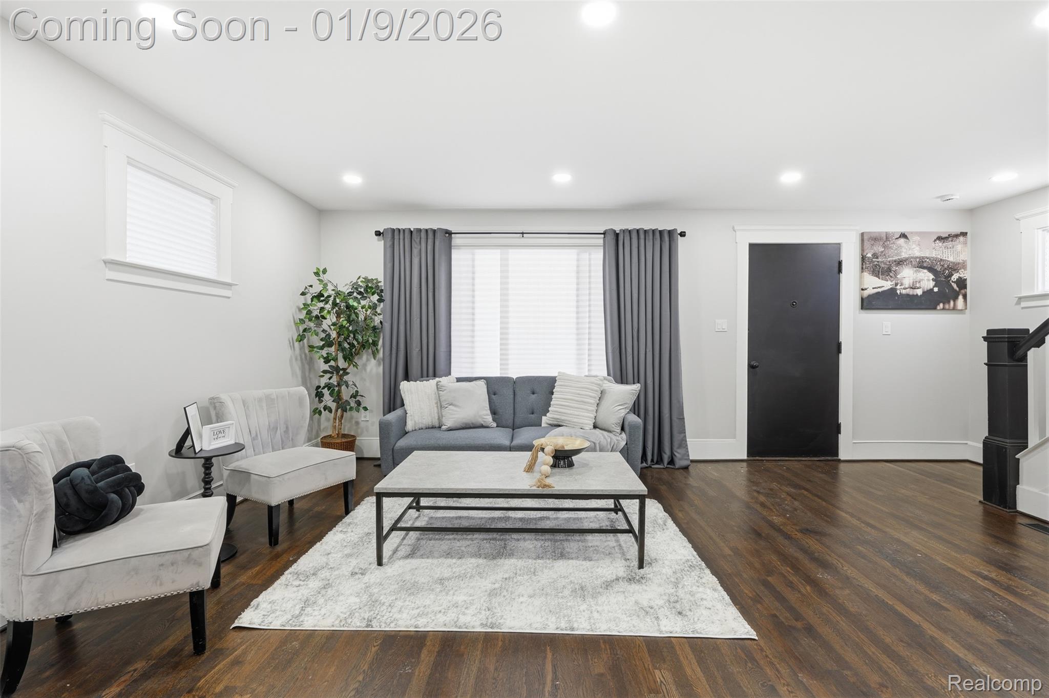 15904 Parkside Street