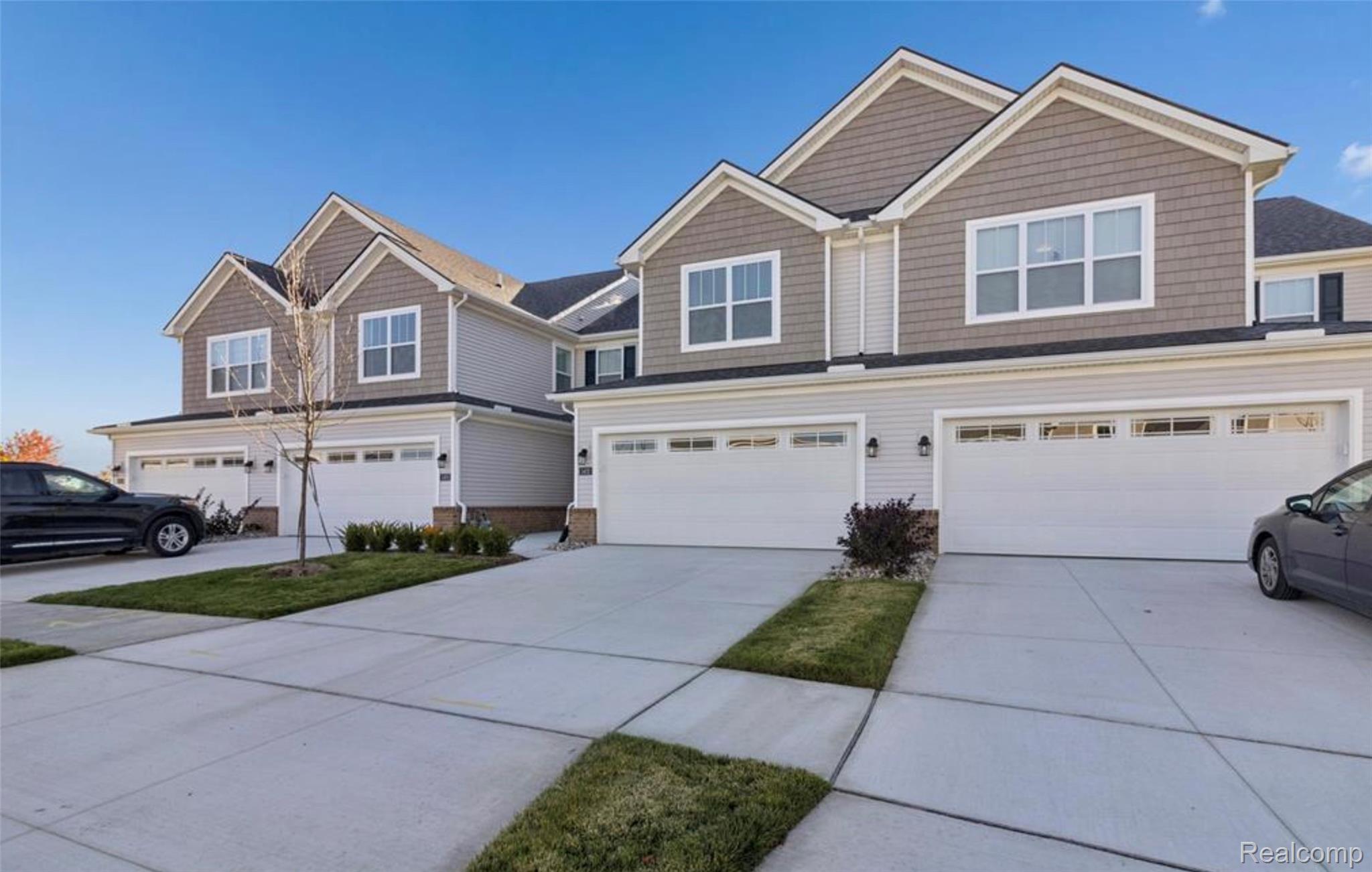 2405 Saltsprings Drive Lane