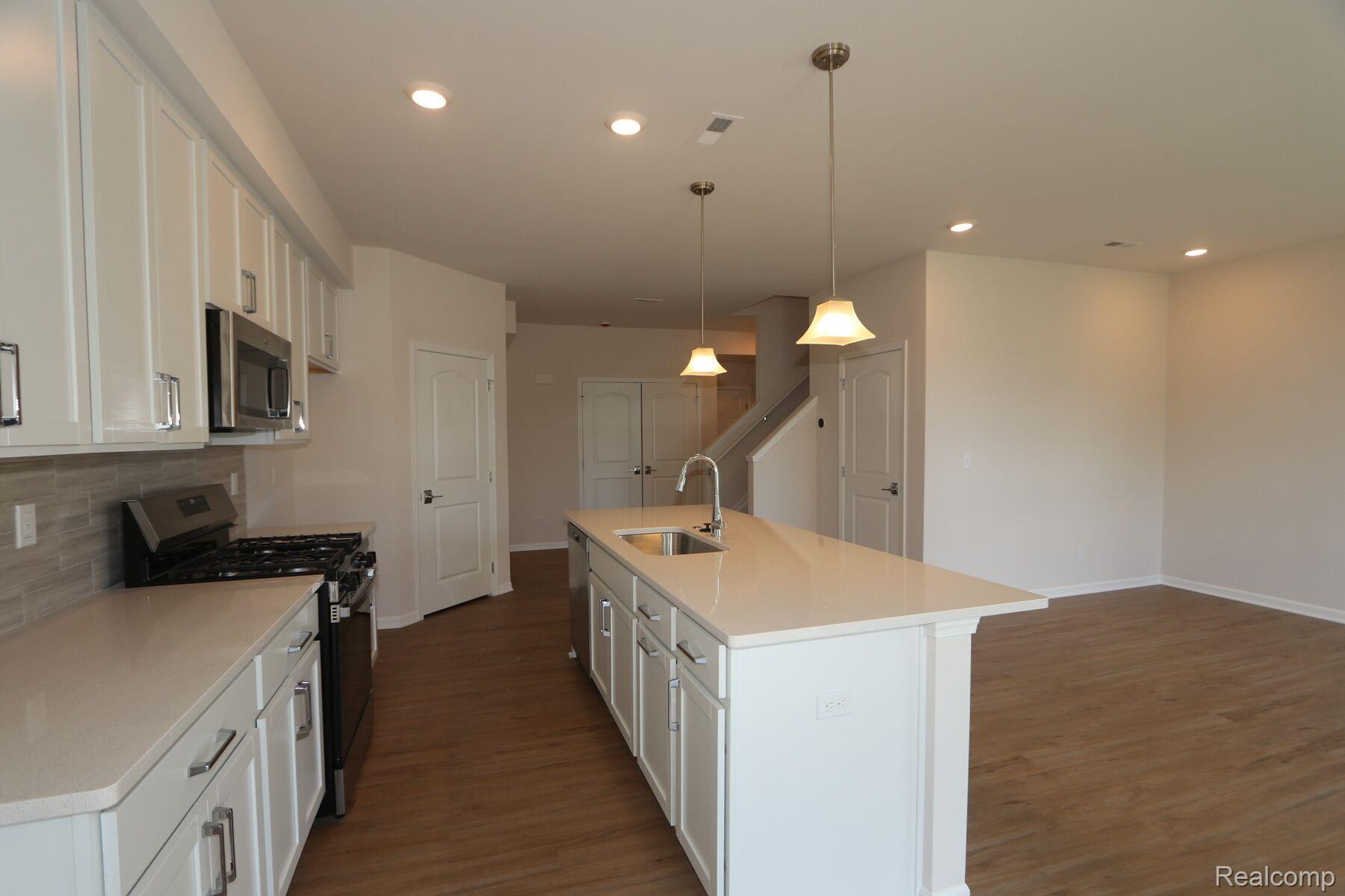 2405 Saltsprings Drive Lane