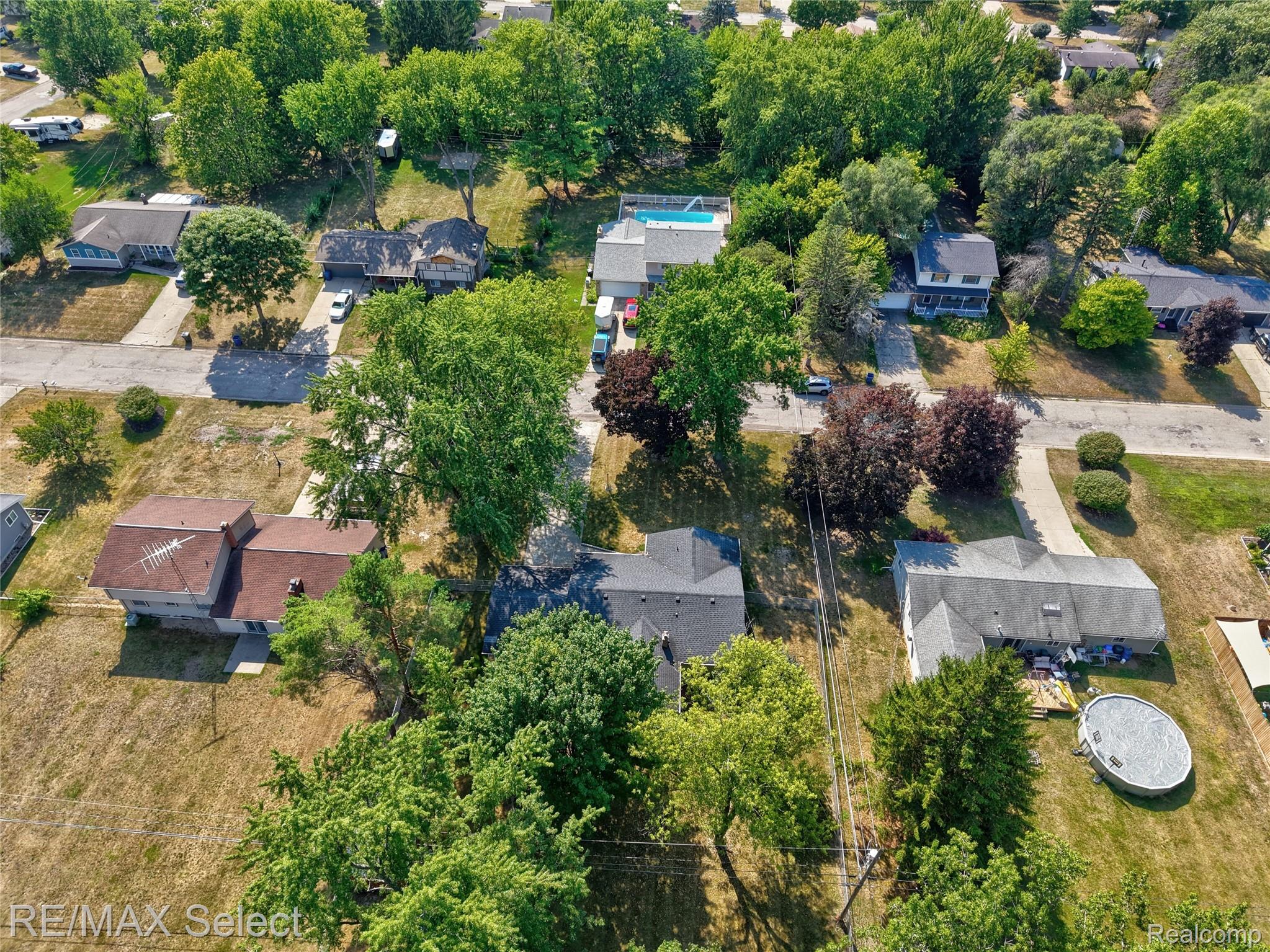 7439 Ironwood Drive