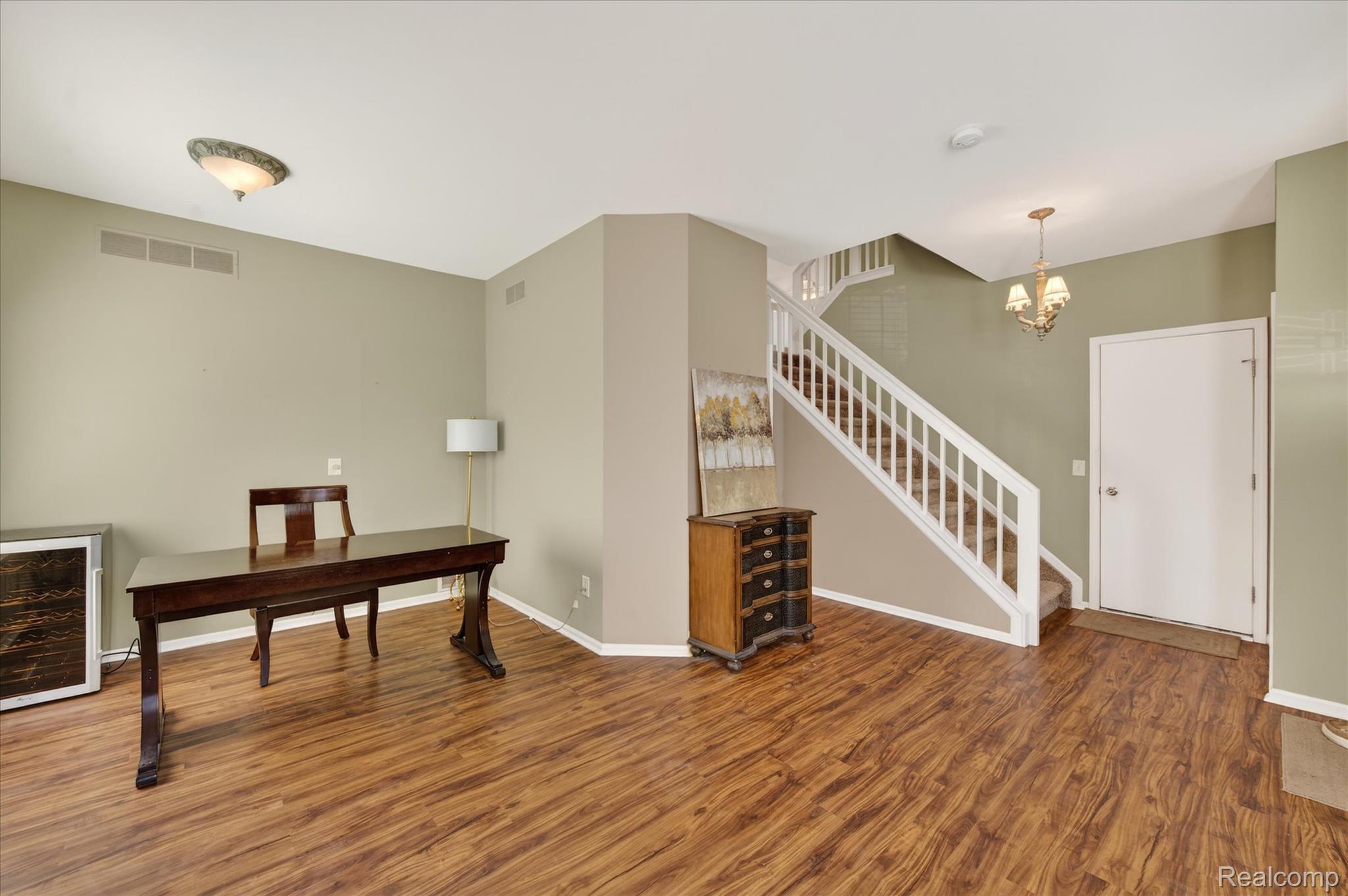 1783 Andover Boulevard