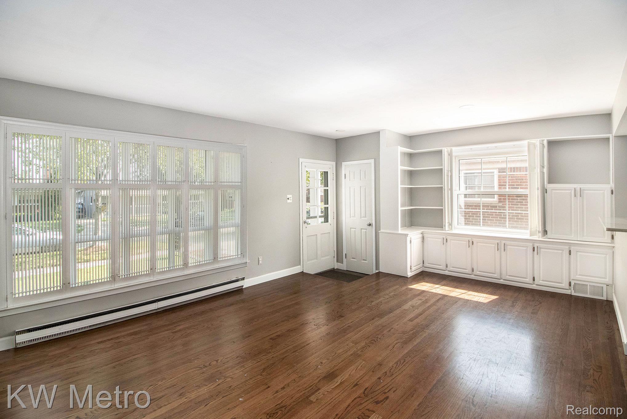 22948 Lingemann Street