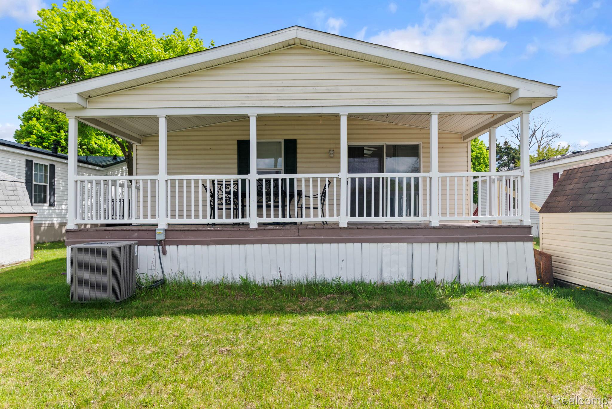 351 North Squirrel Rd 38