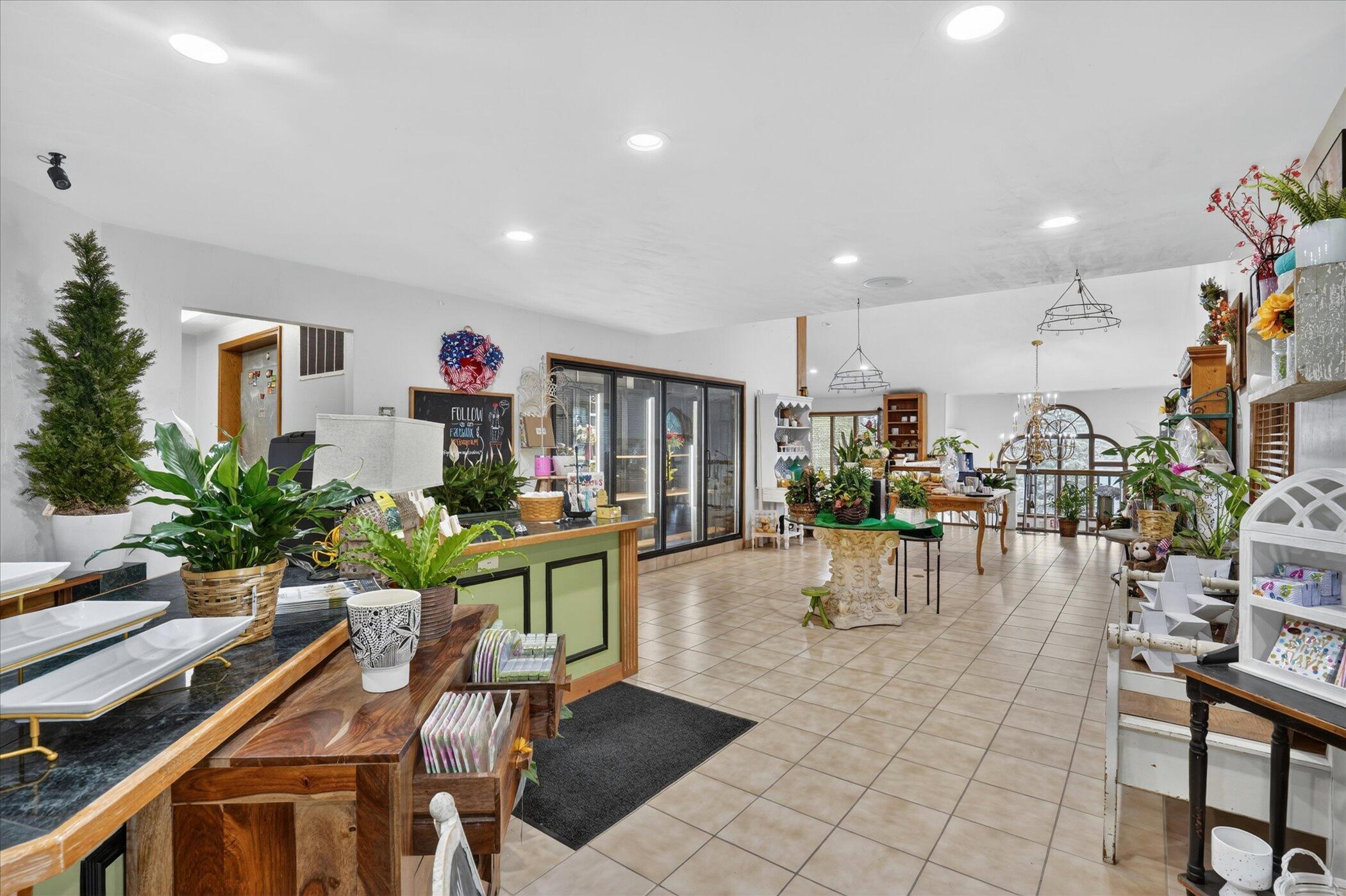 295 E Emmett Street
