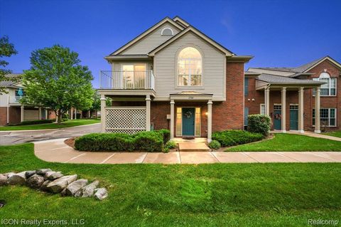 27201 Chesapeake Circle Walled Lake City MI 48390