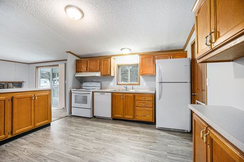 Tiny photo for 6501 Knights Way, Kalamazoo Charter Township, MI 49009 (MLS # 66025062400)