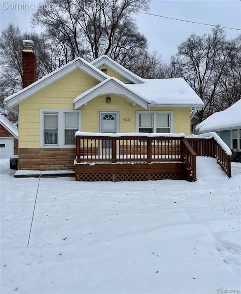 4266 Linda Court Waterford Charter Township MI 48329