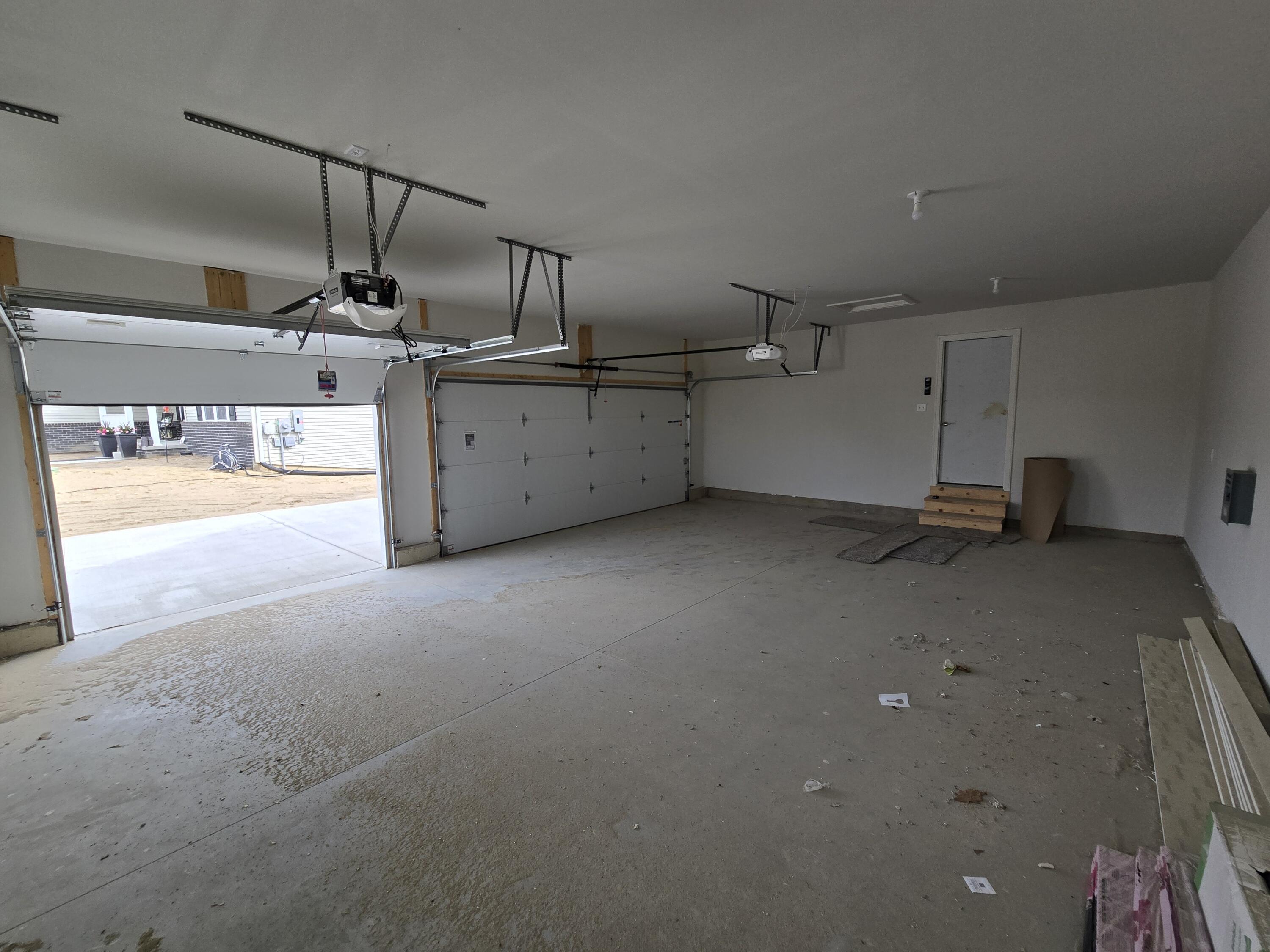 11655 Hillside Drive