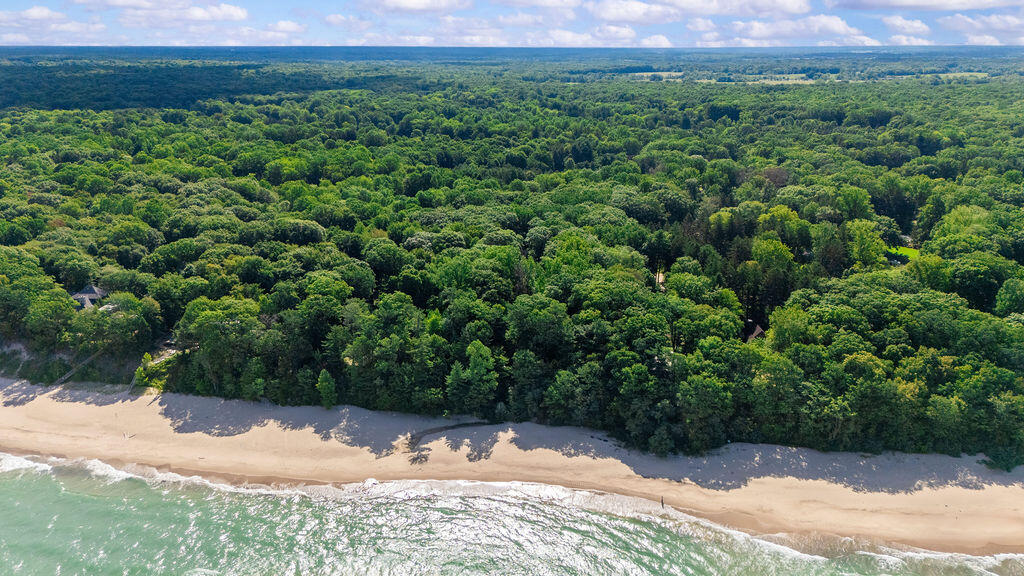 13855 Cherry Beach Road