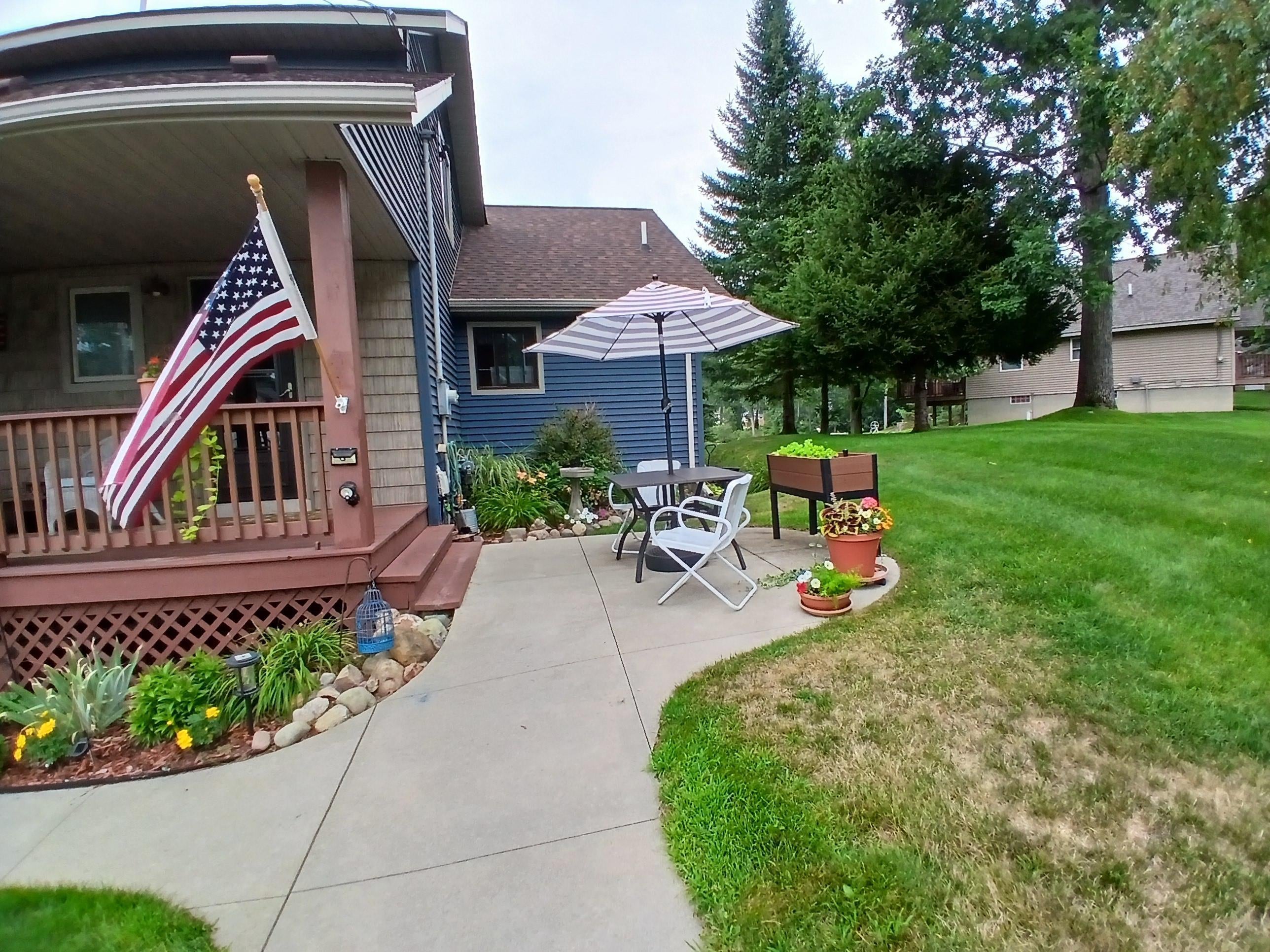 1819 Indianwood Trail