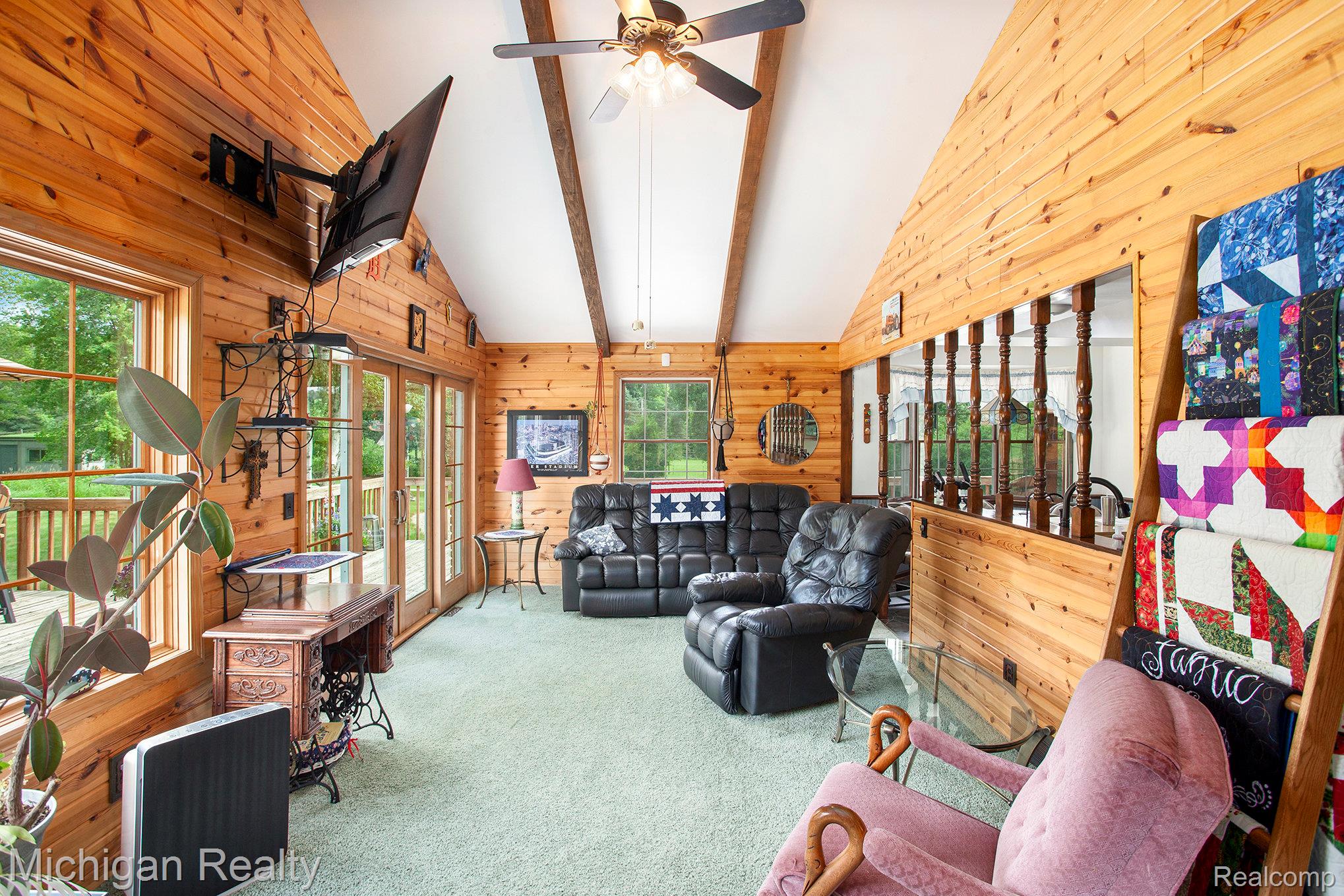 3281 Meadow Lane