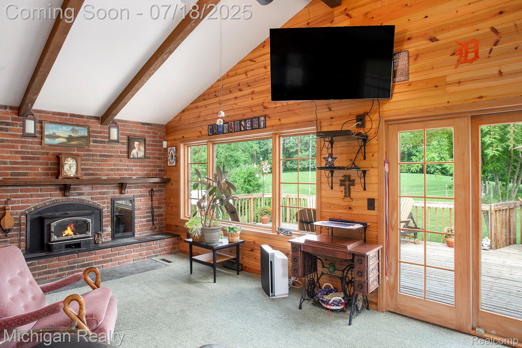3281 Meadow Lane