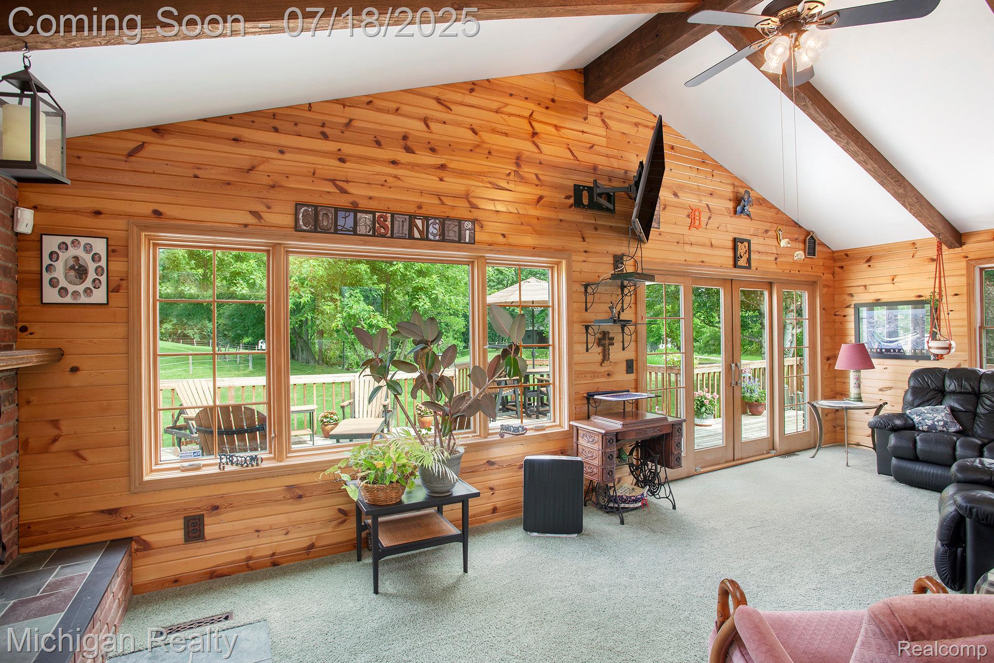 3281 Meadow Lane