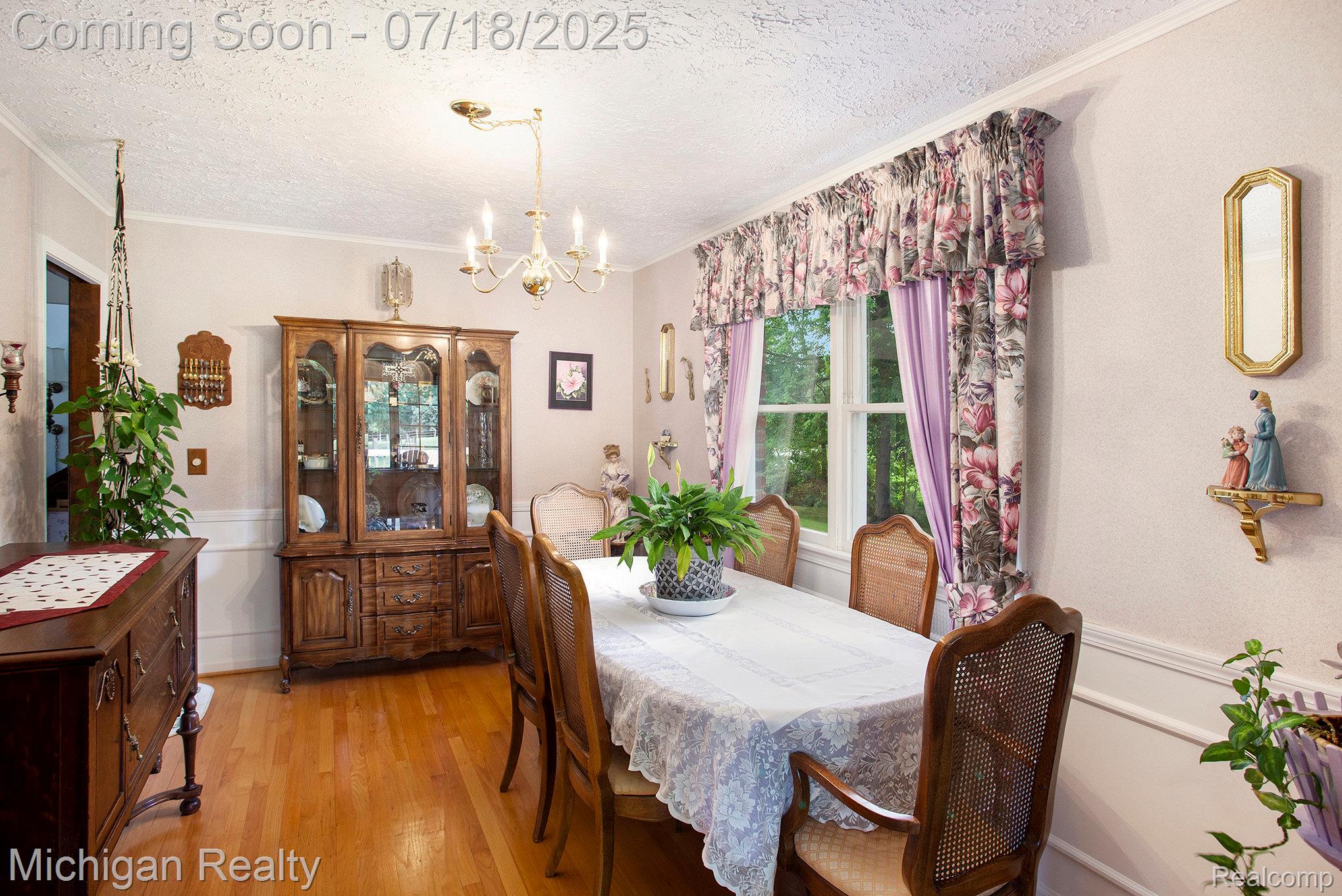 3281 Meadow Lane