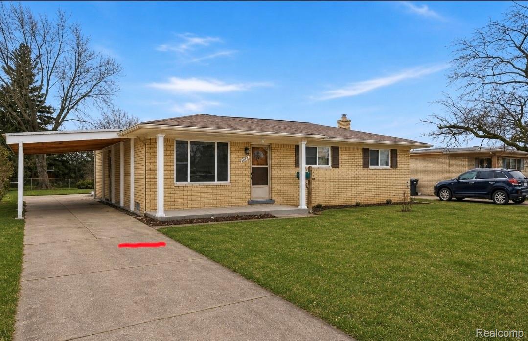 2938 Fox Hill Drive