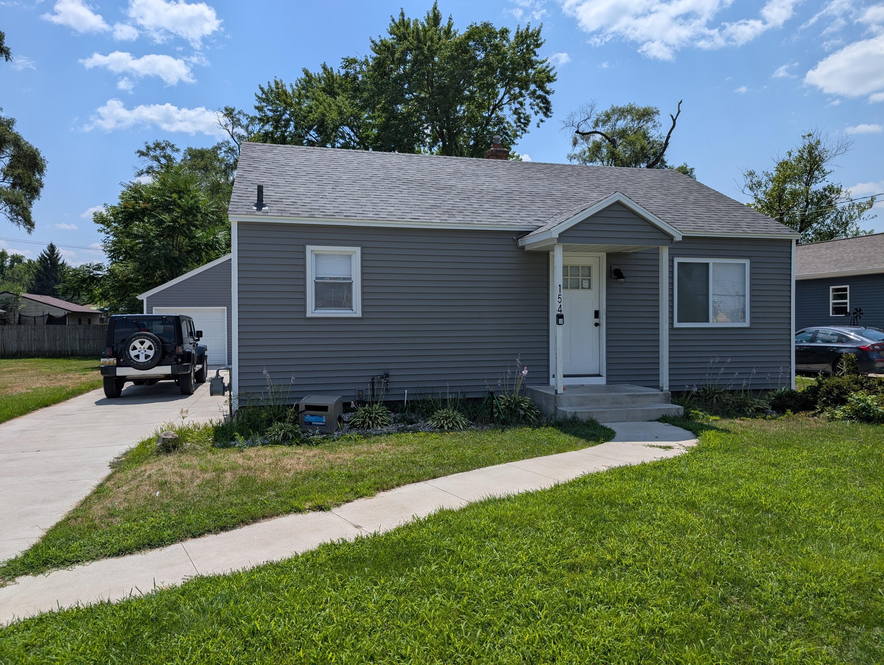 154 Wadswoth Street SW