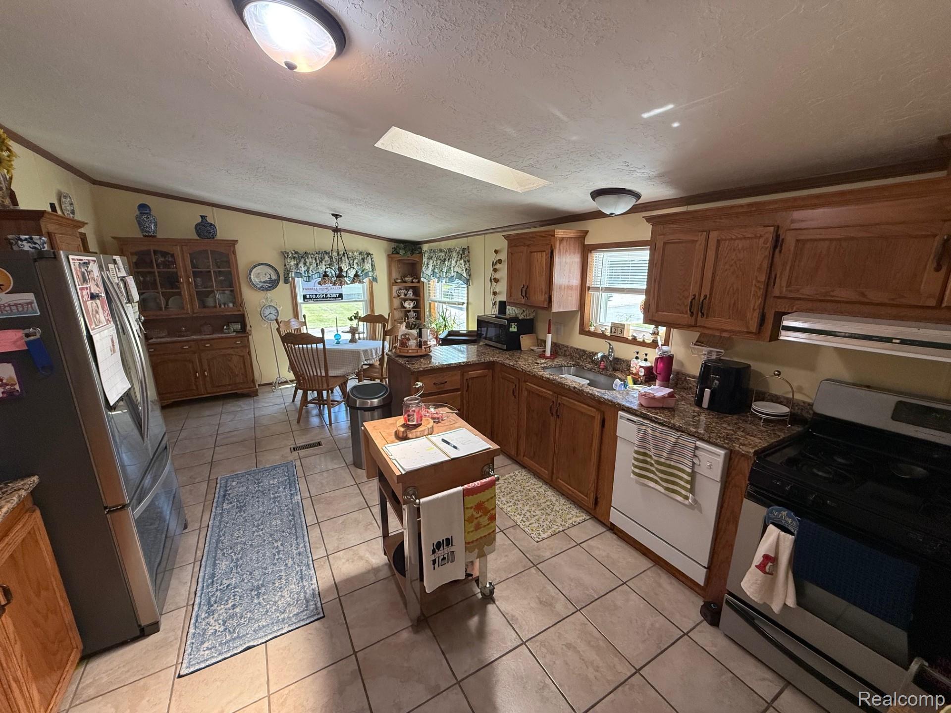 11 Crane Lake Drive