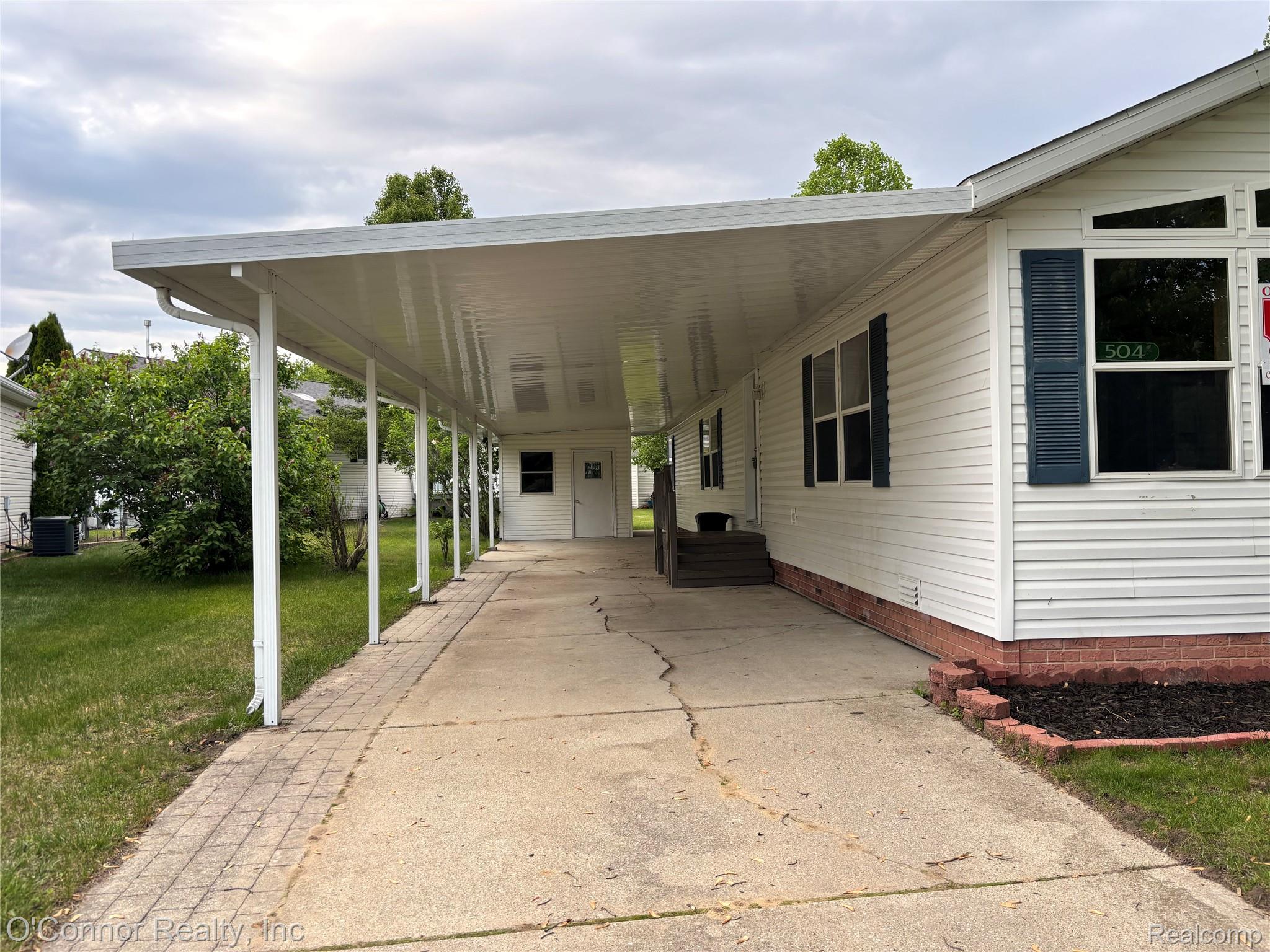 504 Bush Lake Lane