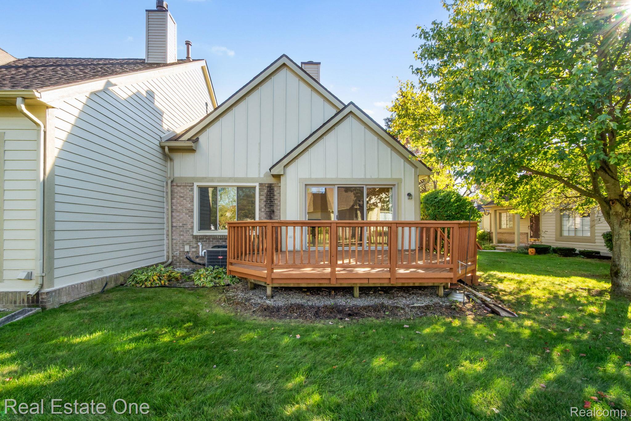 2588 Maple Forest Court