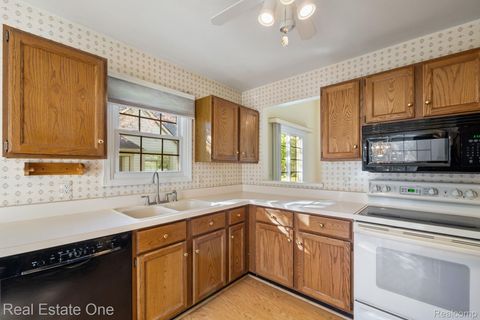 Tiny photo for 2588 Maple Forest Court, Wixom City, MI 48393 (MLS # 20251044900)