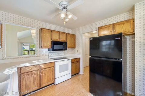 Tiny photo for 2588 Maple Forest Court, Wixom City, MI 48393 (MLS # 20251044900)