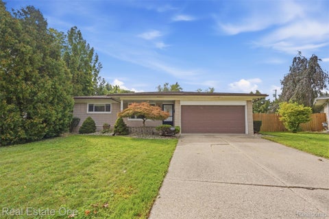 Photo of 35385 Witt Court, Sterling Heights City, MI 48312 (MLS # 20261073099)