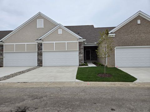4262 Plum Village Circle 41 Raisinville Township MI 48161