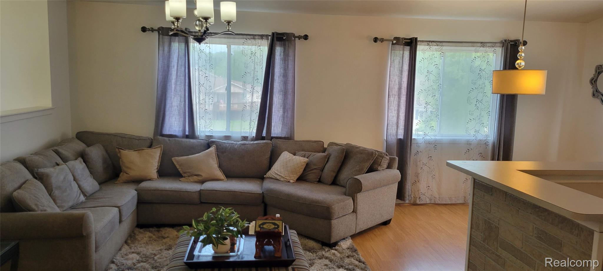 Grand Blanc City, Michigan 48439, United States, 3 Bedrooms Bedrooms, ,3 BathroomsBathrooms,Residential,Active,221393