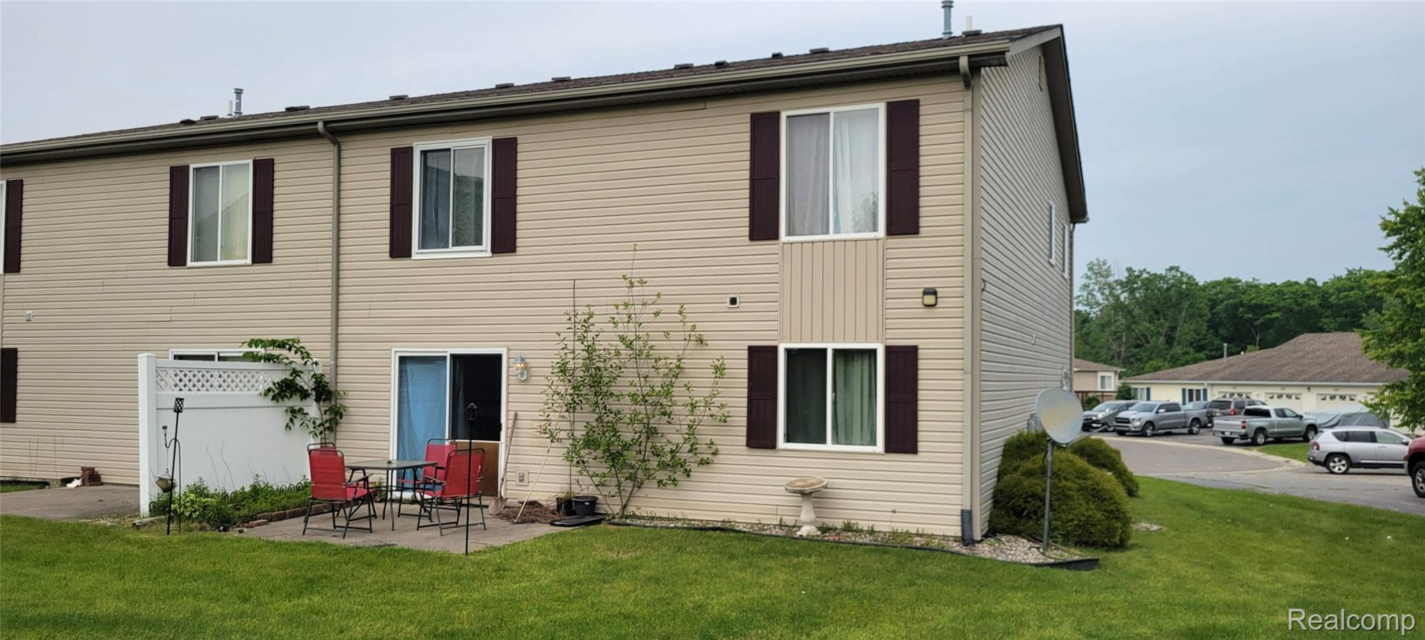 Grand Blanc City, Michigan 48439, United States, 3 Bedrooms Bedrooms, ,3 BathroomsBathrooms,Residential,Active,221393