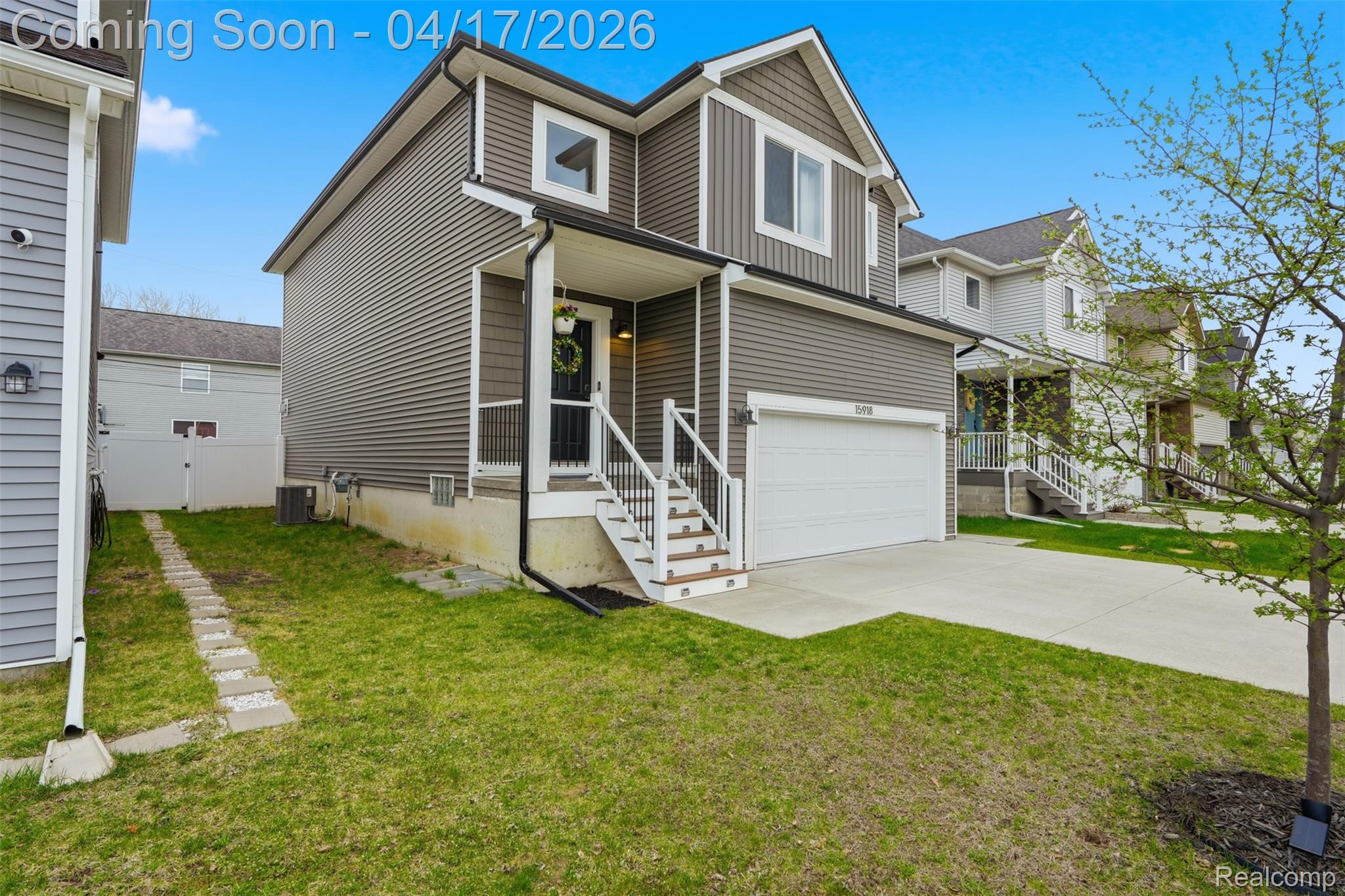 15918 Camperdown Avenue