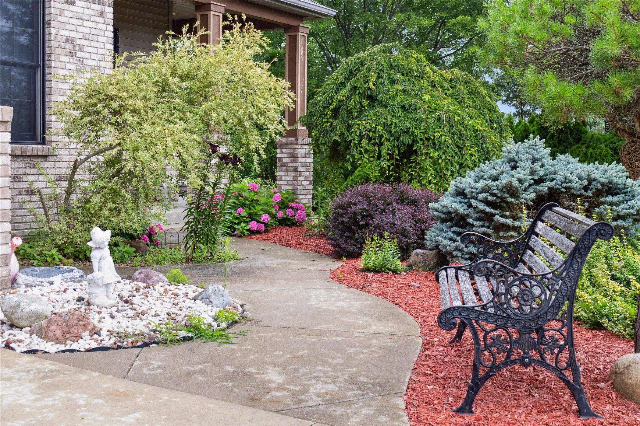 6783 Cathedral Court SE