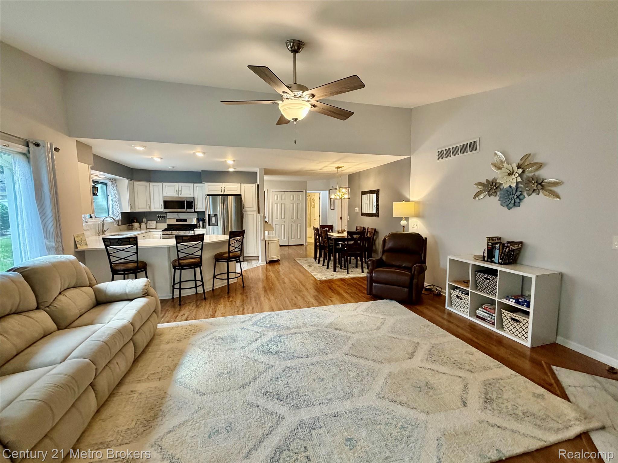 9409 Linda Drive
