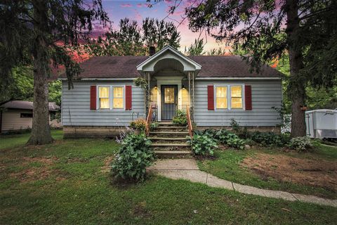 7079 US-12 Three Oaks Township MI 49128