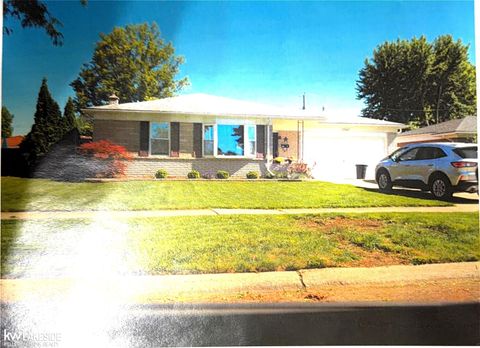 13843 Murthum Avenue Warren City MI 48088